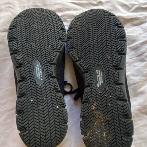Skecher Non-slip Shoes! - Picture 3 of 3